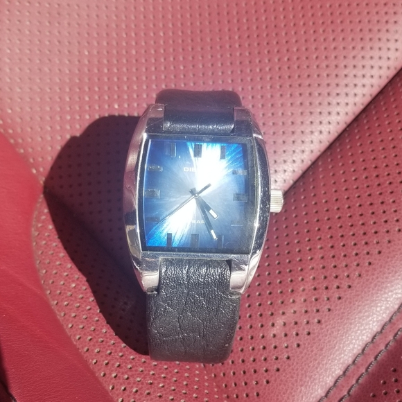 Diesel Other - DIESEL Watch DZ-1032 [Very good condition; needs new battery]